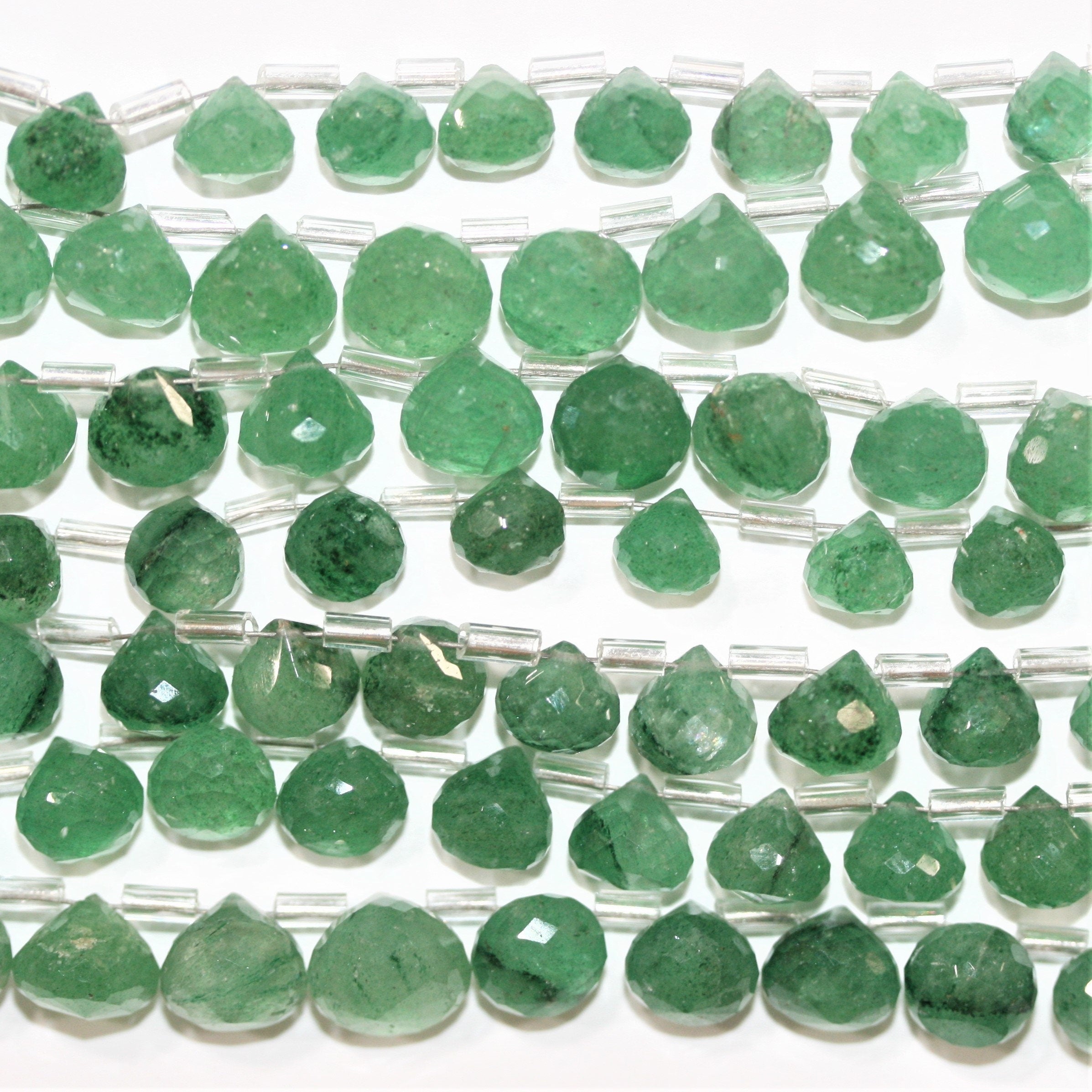 Perles en forme de goutte à facettes en aventurine St de 9 pouces, 6-8 mm - Fil de 23 cm.