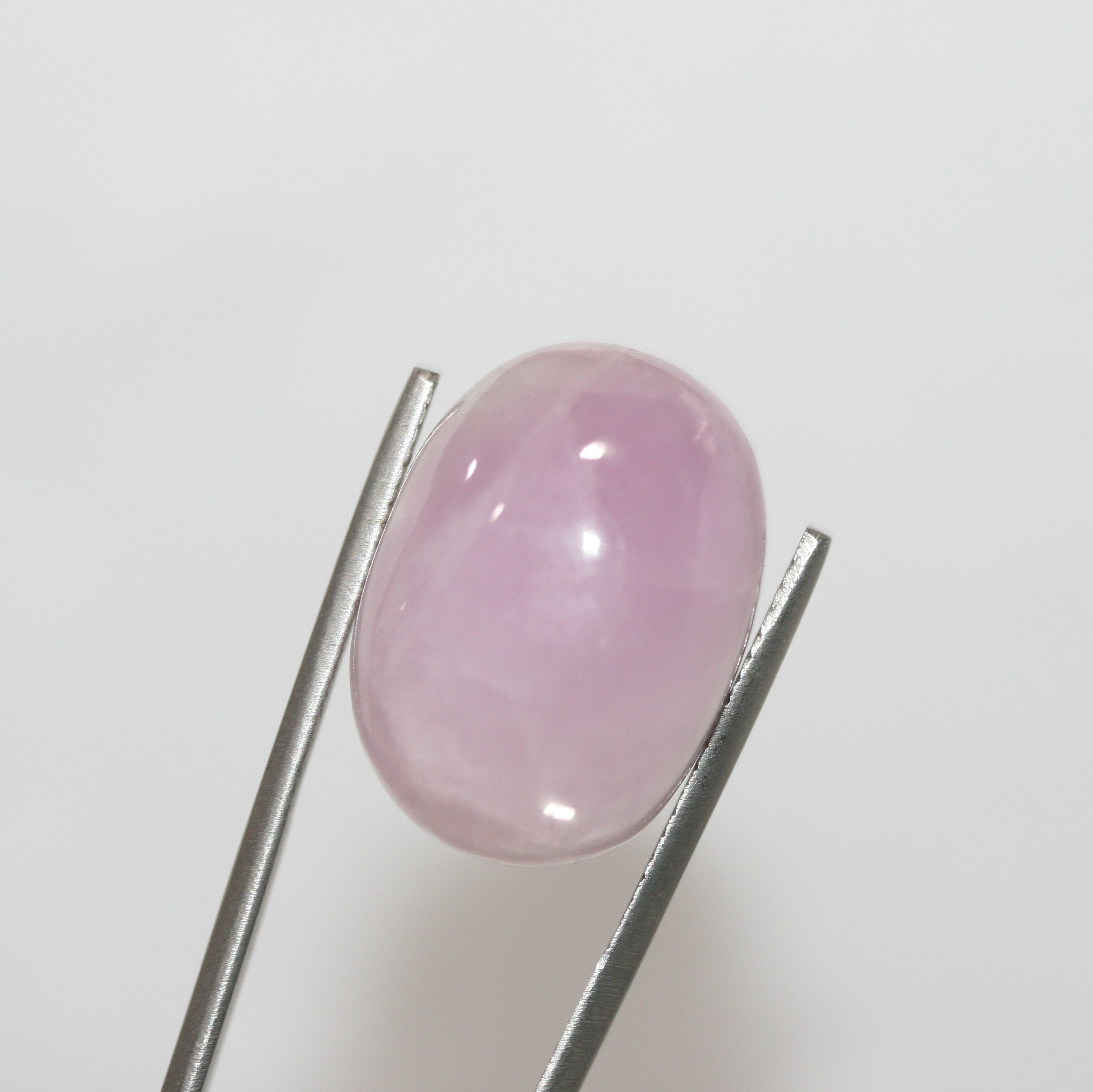 Smooth Oval Kunzite Cabochon 21.5x15.5mm. (38.9 ct.)
