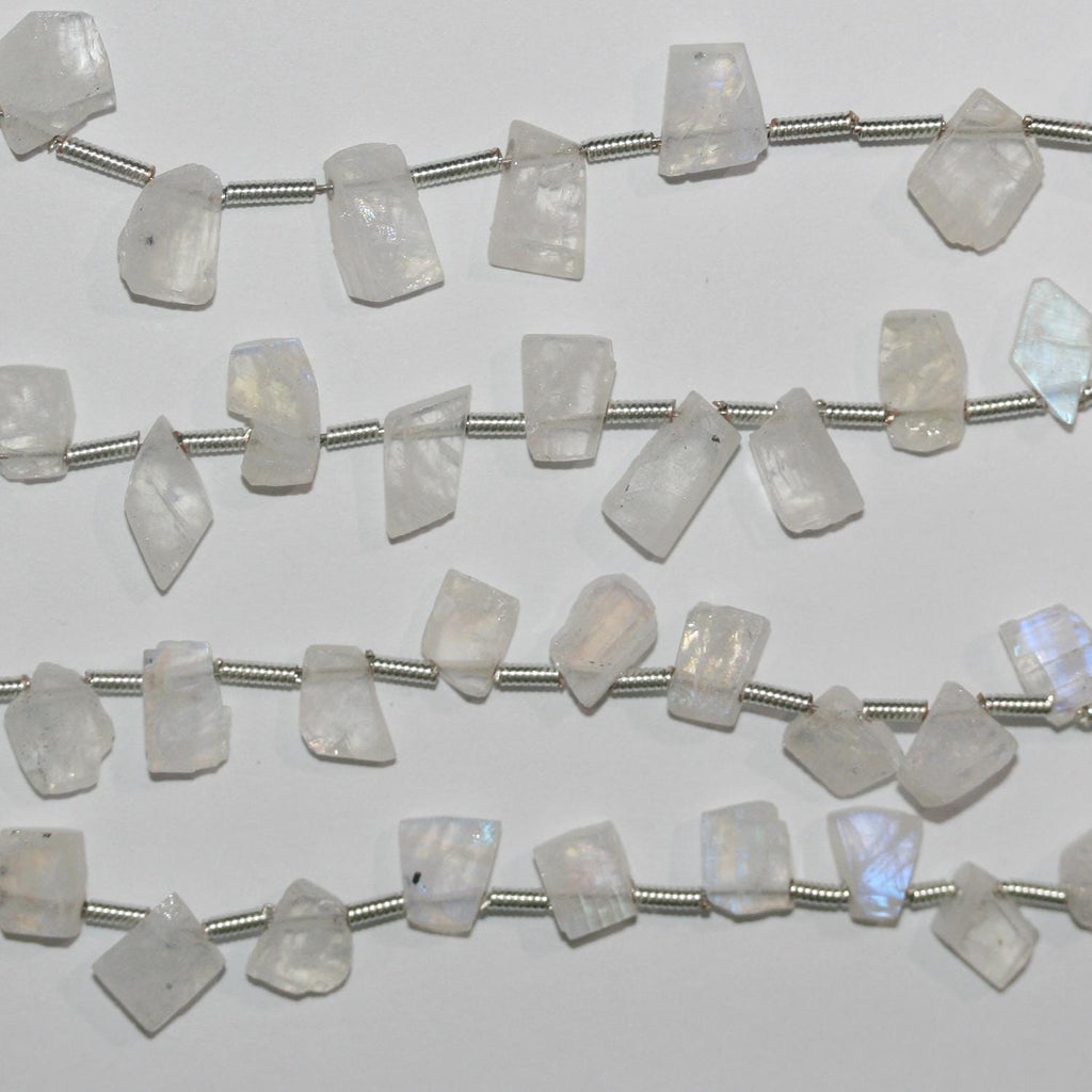 Perles plates lisses irrégulières en pierre de lune St 8" 7x5mm.-Environ-20cm.