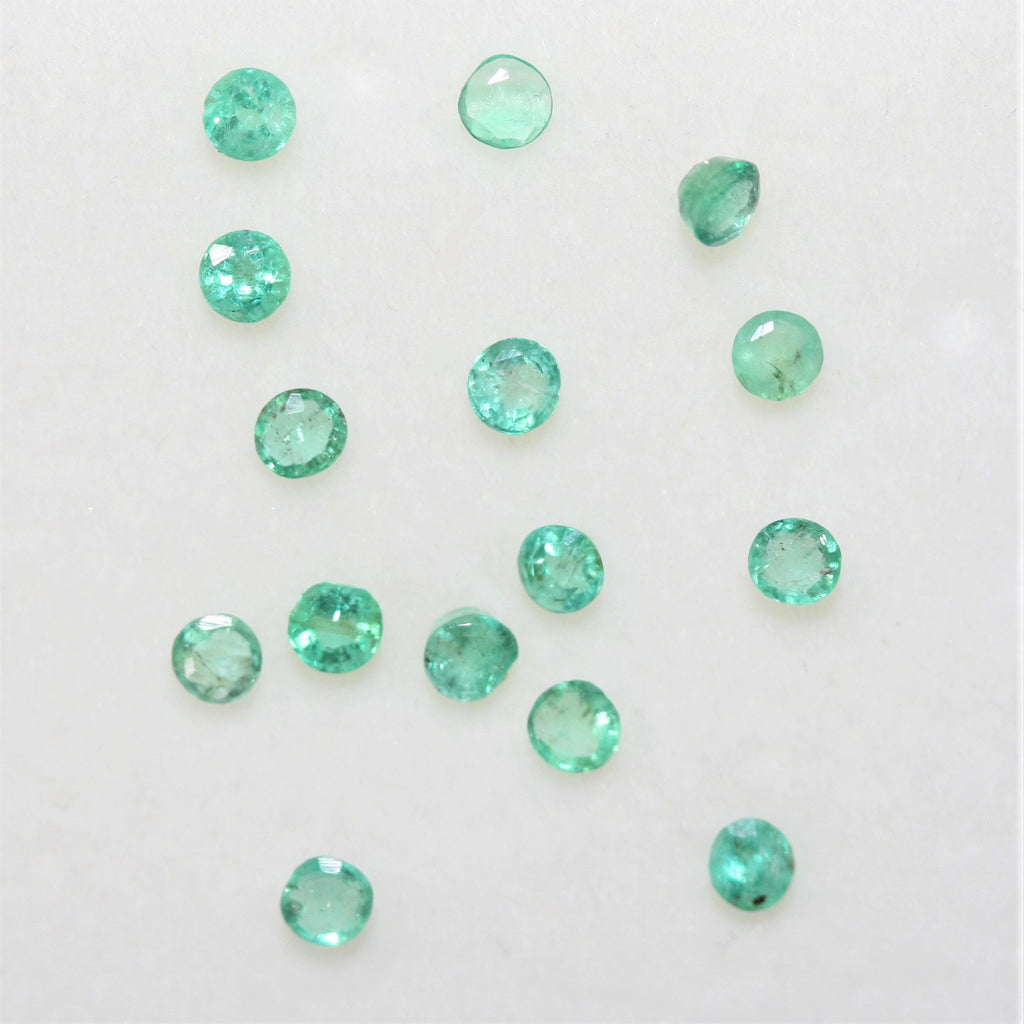 Lot de pierres d'émeraude rondes à facettes de 2,5 mm - 1 carat