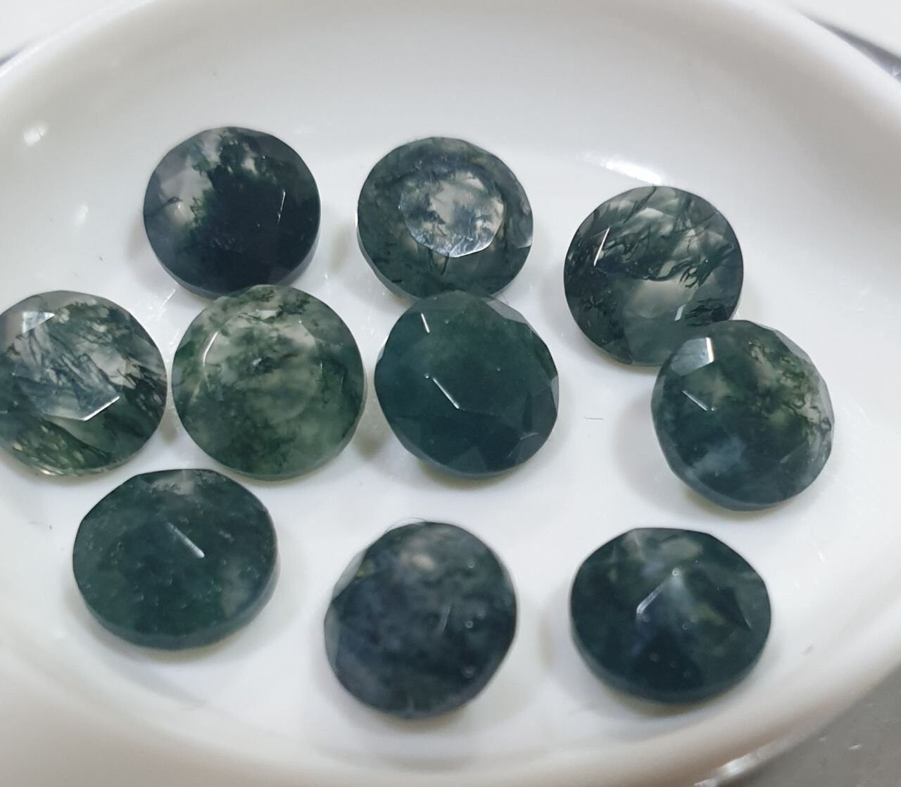 10 Pcs Lot  Moss Agate  6mm Faceted Round Pointed Back  . Natural Stone-Untreated Stone
