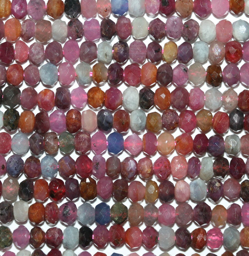 Cuentas redondas facetadas de zafiro múltiple de 16" de 4 x 3 mm.