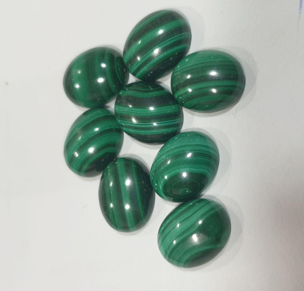 Lote de 8 cabujones ovalados de malaquita (8 piezas) 10 x 8 mm