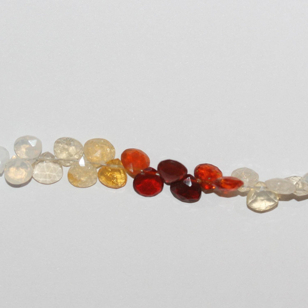 Perles en forme de goutte lisses en opale de feu St de 8 pouces (environ 6 mm). Longueur du brin : 20 cm environ.