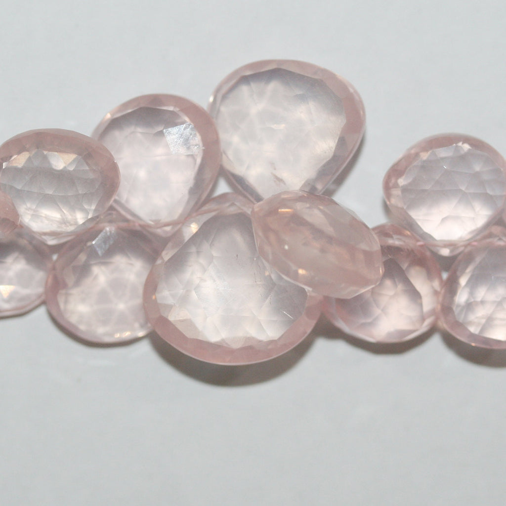 Perles en quartz rose St à facettes en forme de goutte, de diamètre gradué de 10 à 14 mm environ - Fil de 20 m.