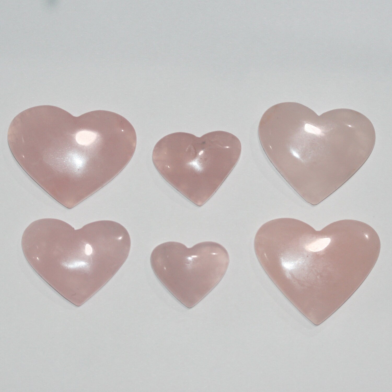 Pendentif cœur lisse en quartz rose sans perçage 20-40 mm.