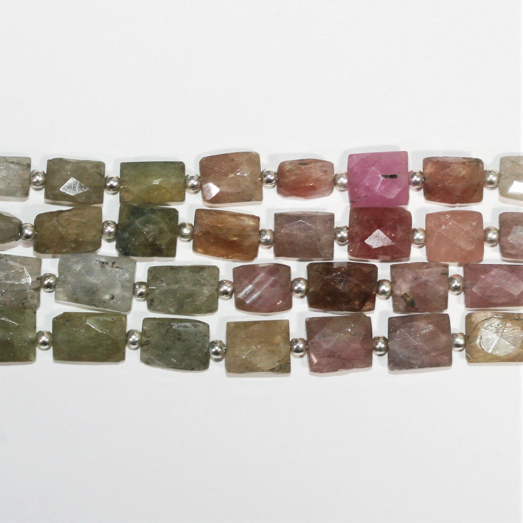 Perles rectangulaires à facettes en saphir multicolore de 8 x 6 mm. Longueur du fil : environ 20 cm.