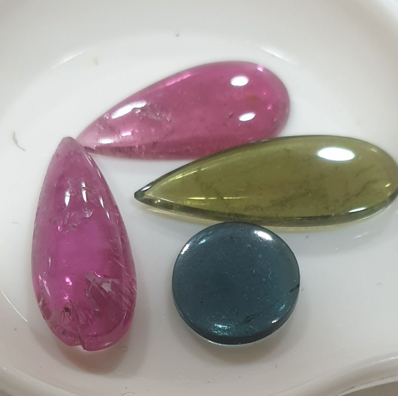 Lot de cabochons en tourmaline bleue, verte et rose (4 pièces) - Pierres précieuses en vrac - Prix de gros - Gemmes naturelles