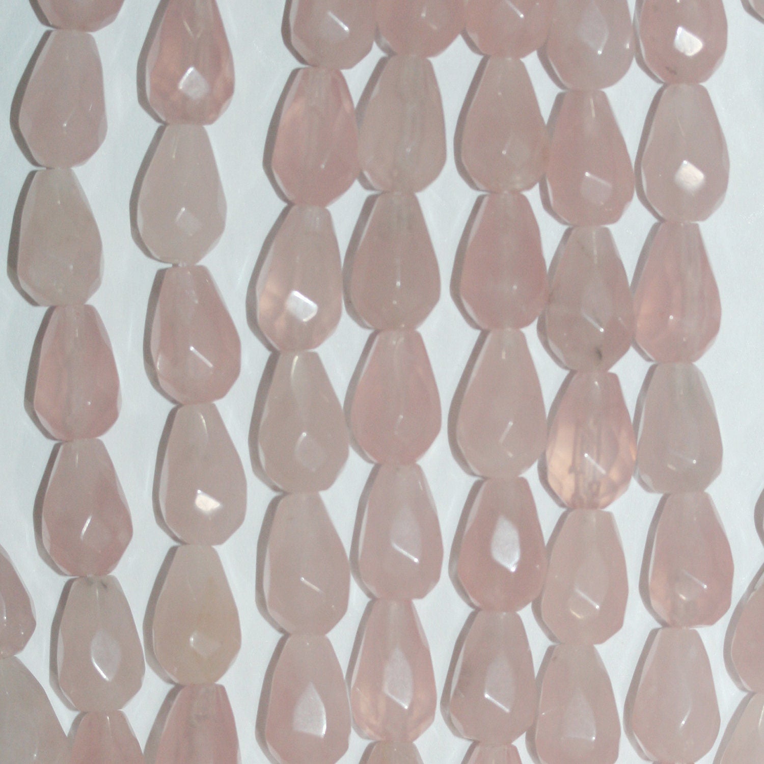 Perles en quartz rose facettées de 8 pouces, 12 x 8 mm - Fil de 20 cm.