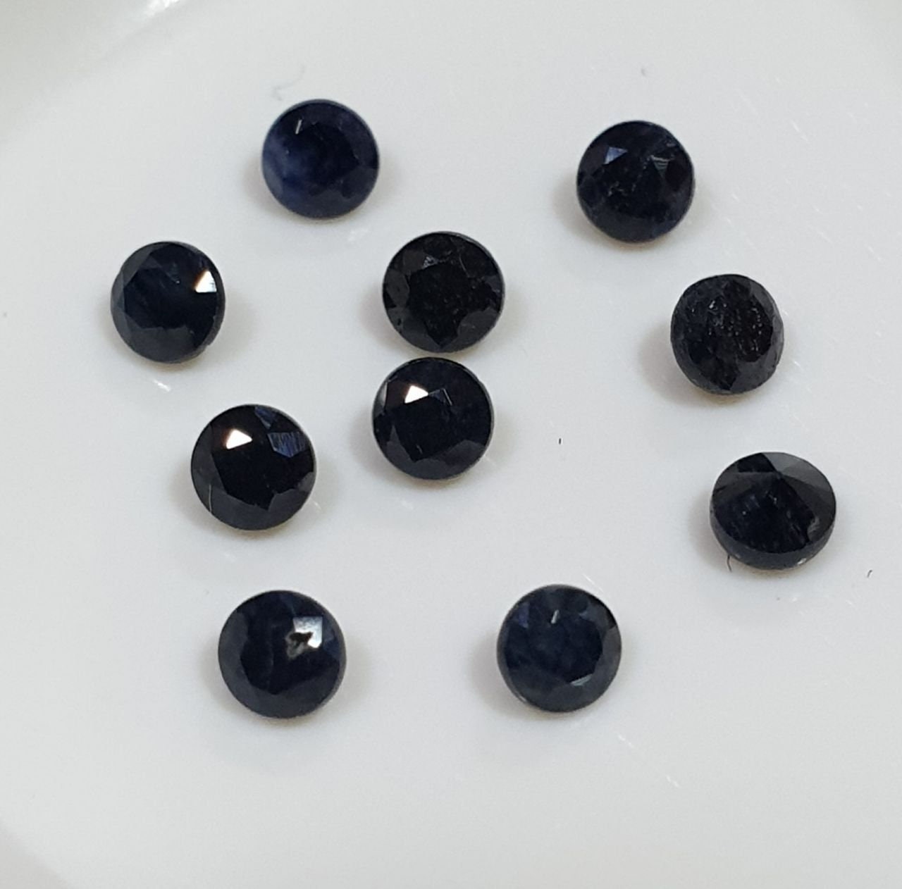 10 Pcs Dark Blue  Near Black Color Sapphire Lot Faceted Round 2.5mm.(10pcs)- Natural Sapphire