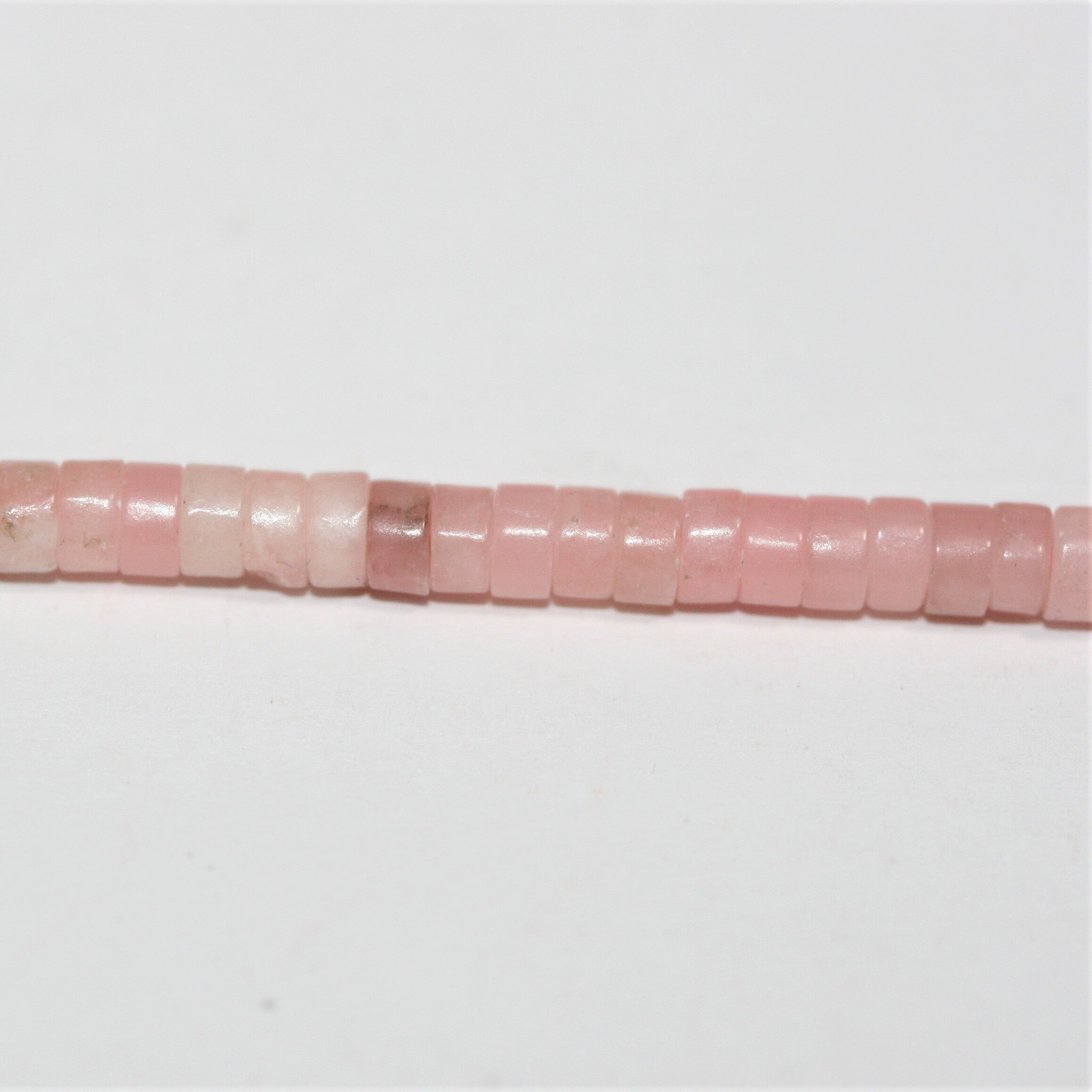 Cuentas de disco lisas de ópalo rosa de 16" de 4 x 2 mm - Hilo de 40 cm.