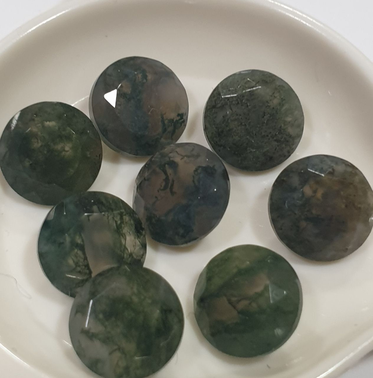 Lote de 8 piezas de ágata musgosa de 8 mm, facetada, redonda y puntiaguda. Piedra natural sin tratar.