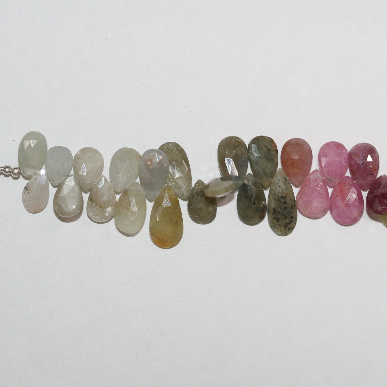 Perles en saphir multicolore à facettes dégradées, 8 pouces (10 x 6 à 14 x 7 mm), longueur 20 cm.