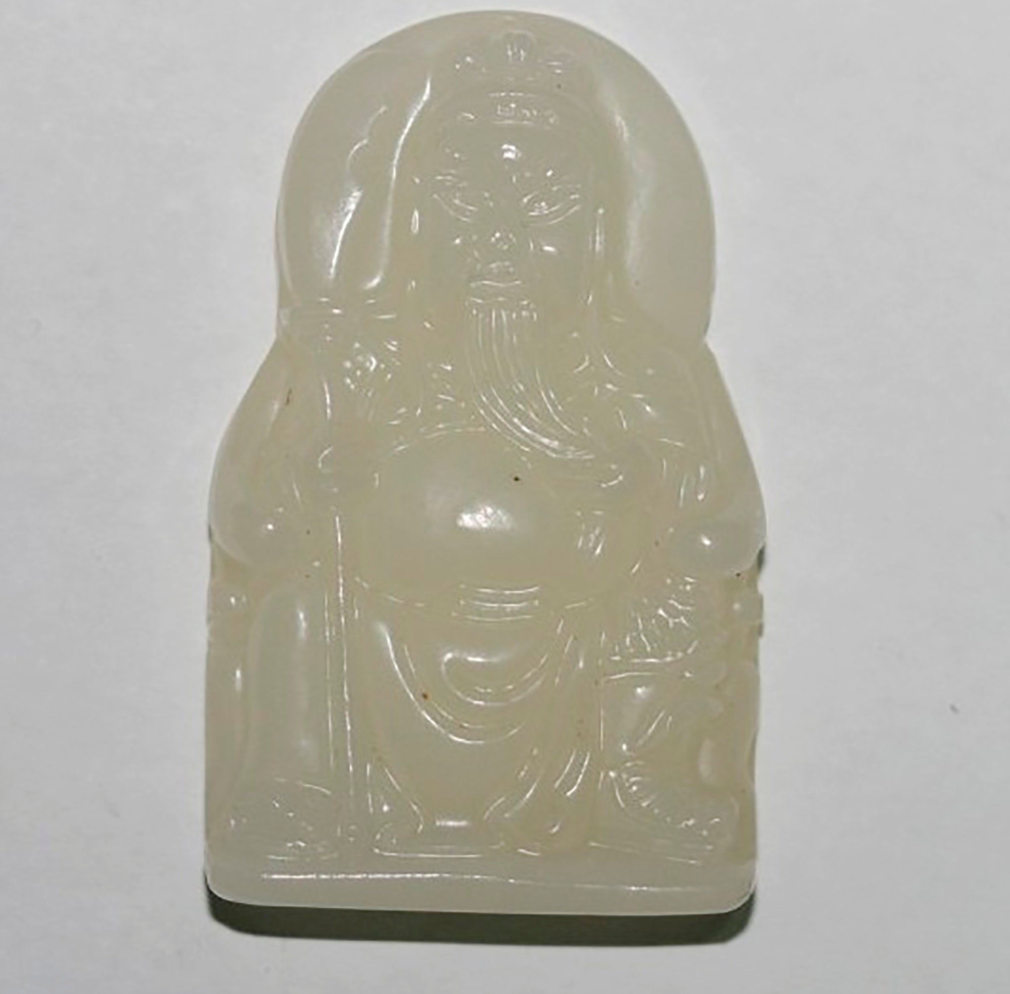 Pendentif en jade blanc 52x47mm.