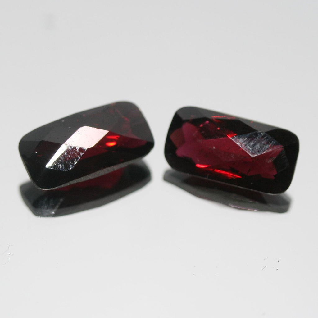 1 Pair Garnet Rectangular Faceted Briolette cut 14x7mm (1 pair)
