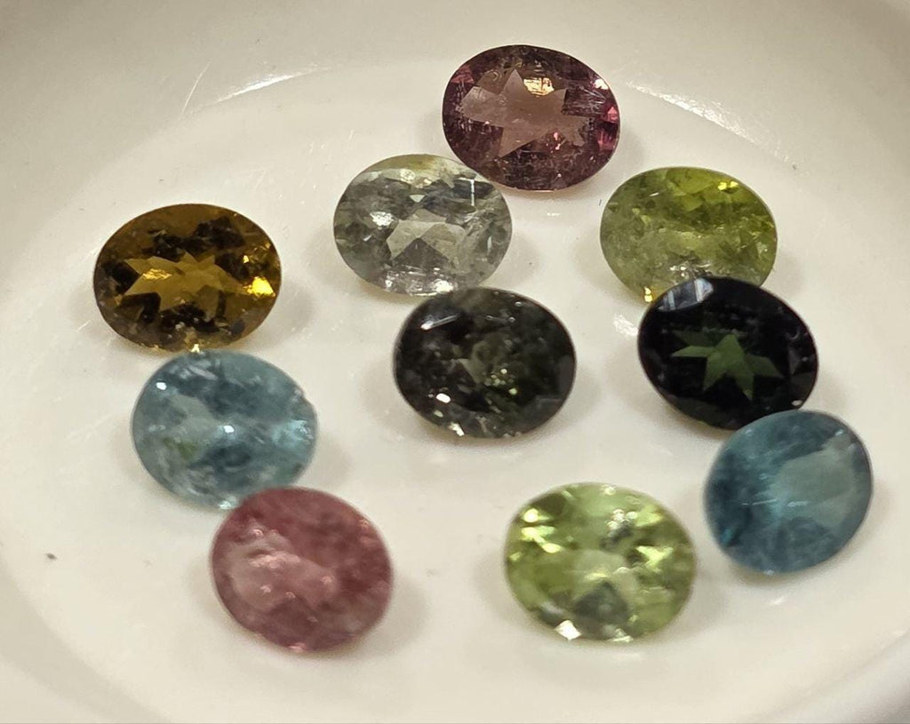 Lote de turmalina multicolor facetada ovalada de 5 x 4 mm (10 unidades) Gemas naturales genuinas