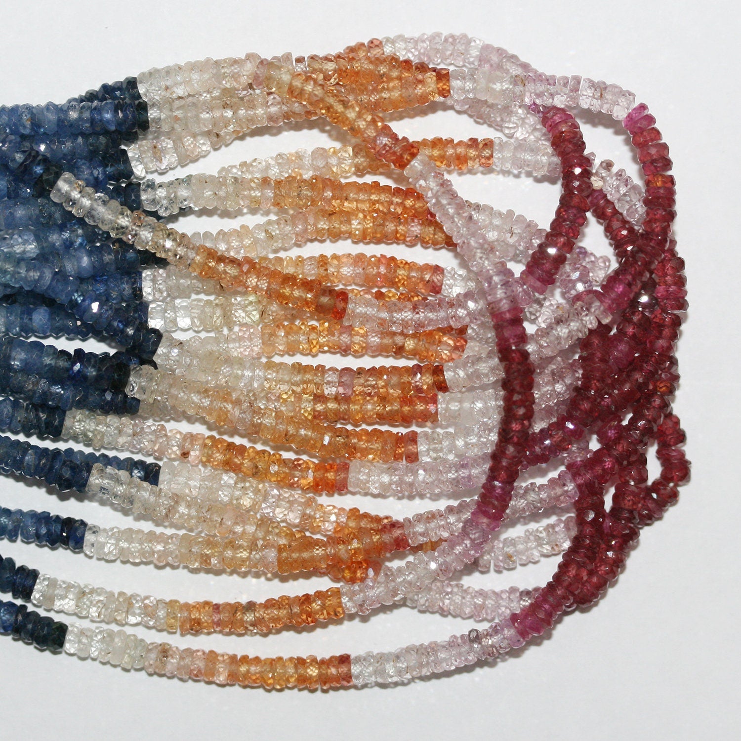 Cuentas redondas facetadas de zafiro múltiple de 16" de St. 3 x 1 mm - Hilo de 40 cm.