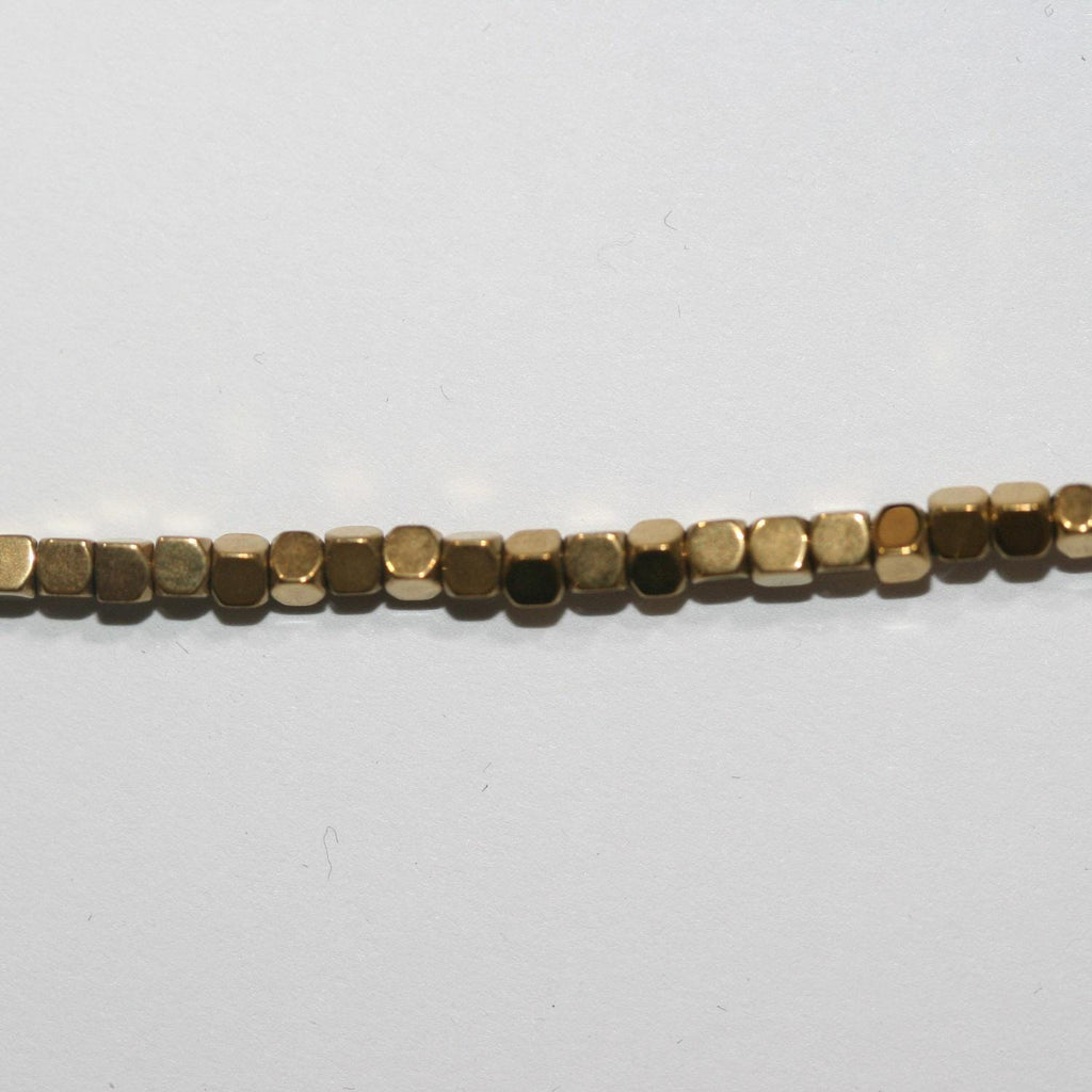 Perles cubiques à facettes en hématite dorée, 15 pouces, 2 mm - Fil de 39 cm