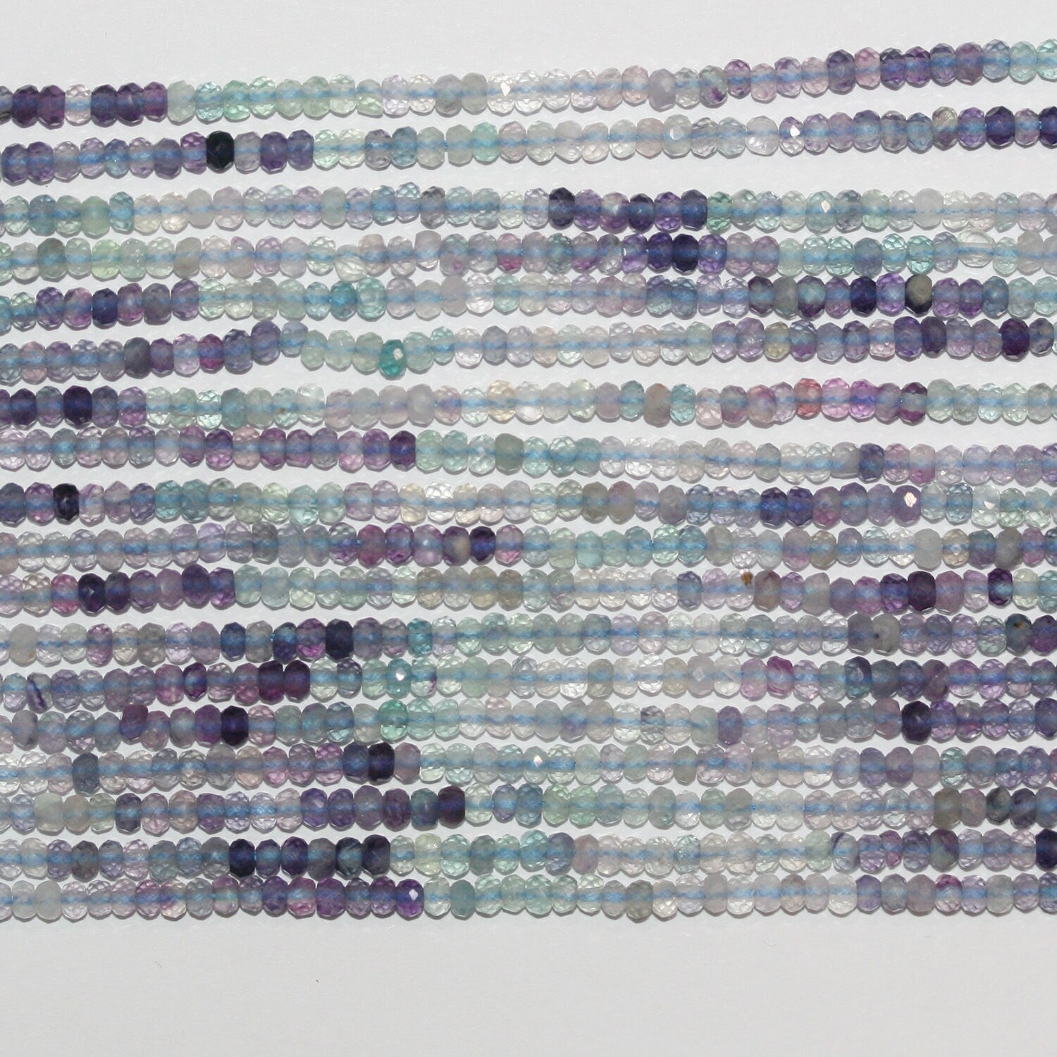 Cuentas redondas facetadas de fluorita Santa de 16" de 3 x 1,5 mm, hilo de 40 cm.