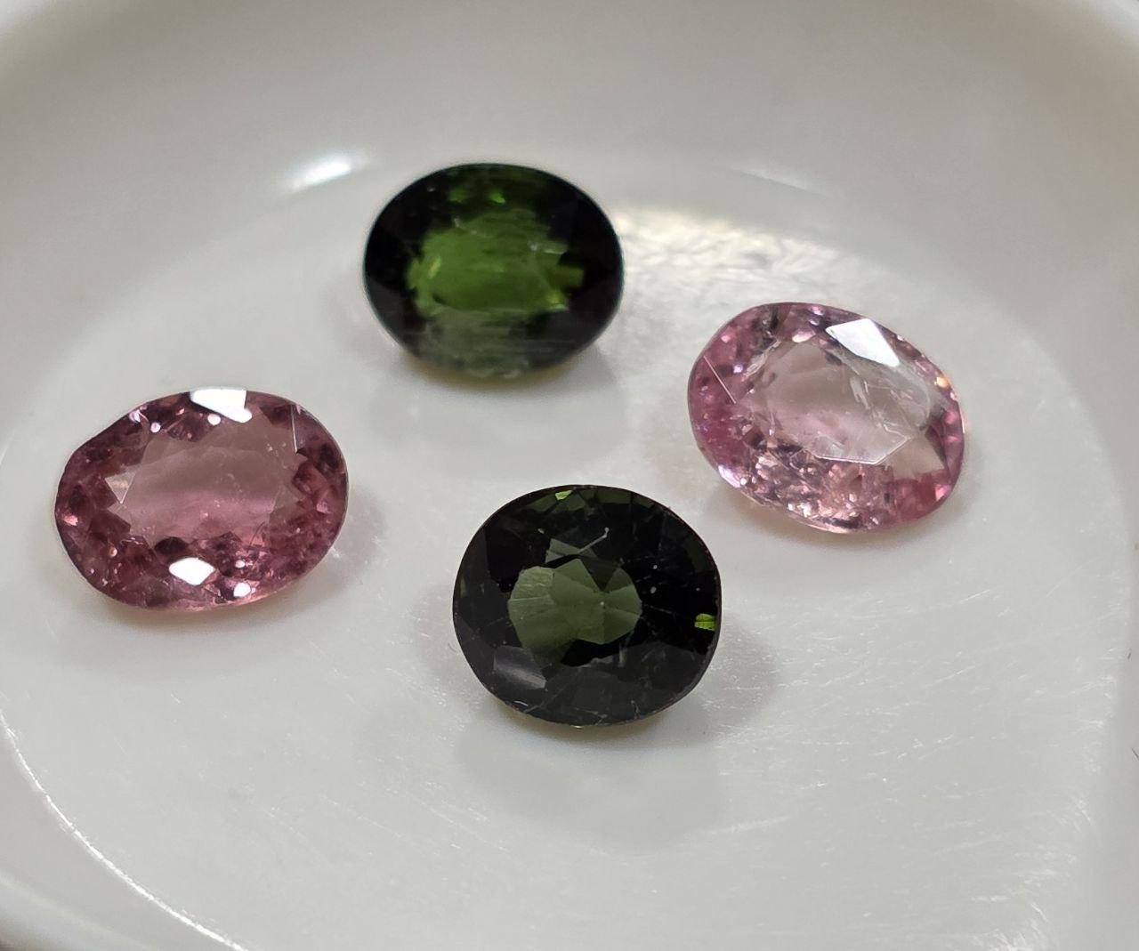 Lot de tourmalines de couleurs rares, pierres précieuses rondes et ovales de 6,5 x 5,5 mm - Tourmalines naturelles africaines