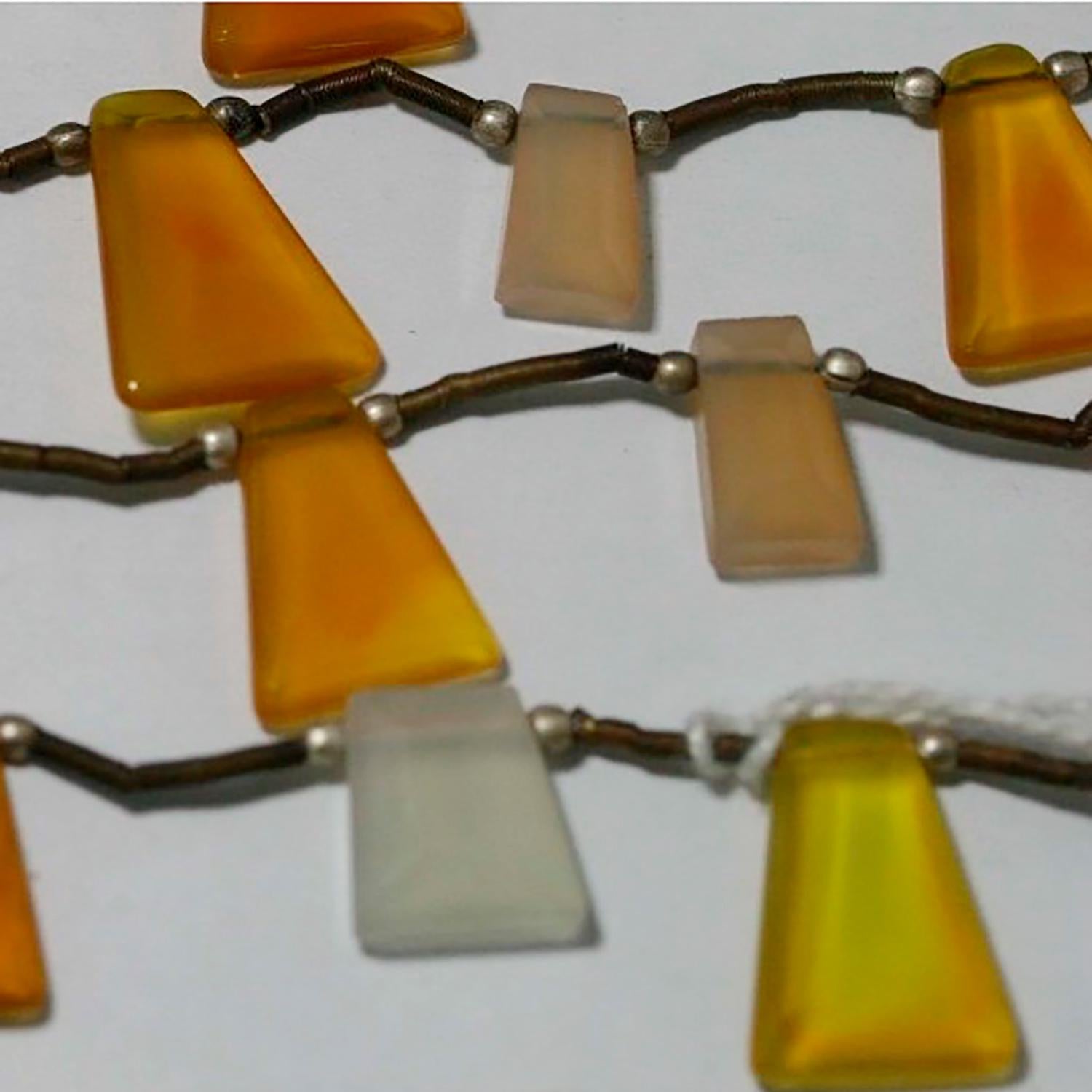 Cuentas facetadas de calcedonia multicolor de 8" (17 x 10 mm, aprox. - Hilo de 20 cm)