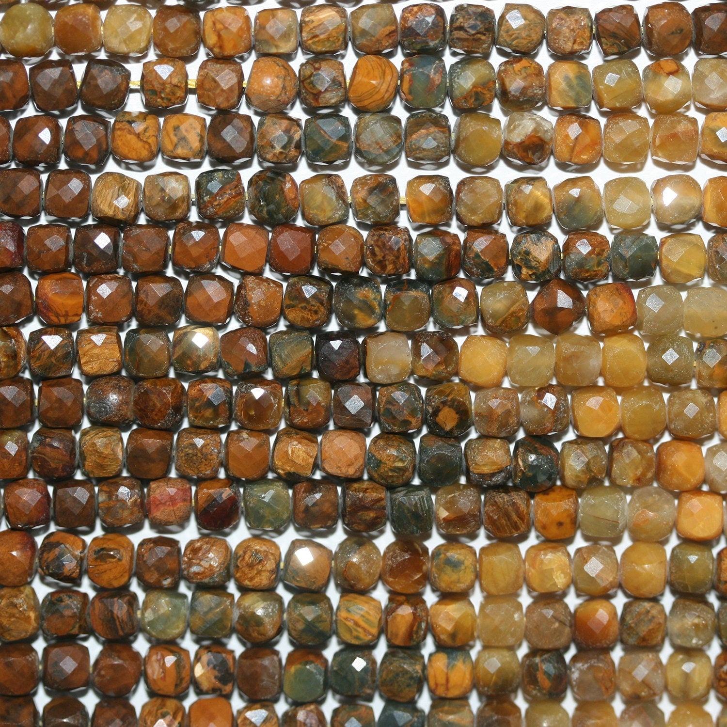 Perles cubiques à facettes en pietersite de 15 pouces, 4 mm, brin de 39 cm.