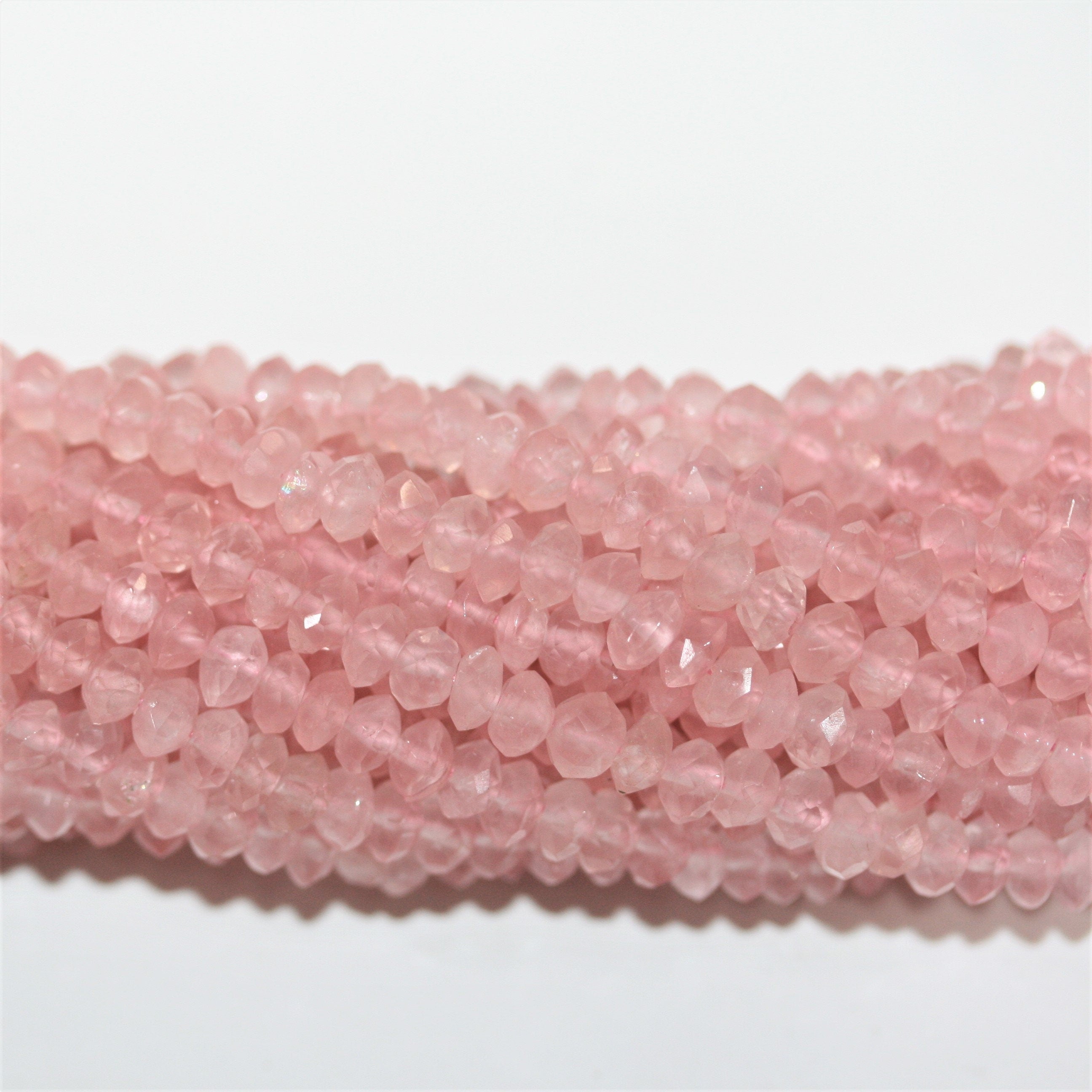 Perles rondelles à facettes en quartz rose de 14 pouces, 5 x 3 mm environ - Longueur du brin : 36 cm.