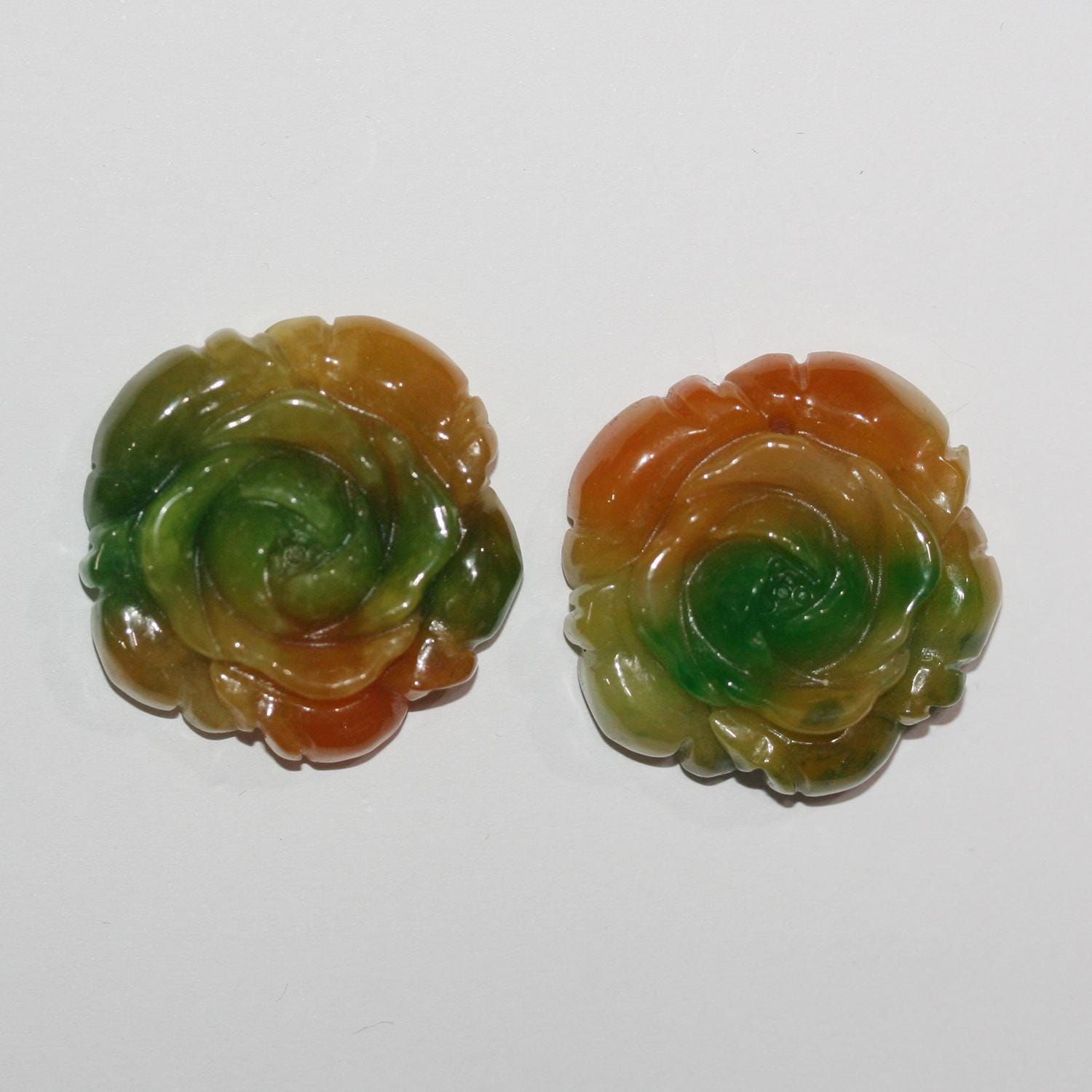 Pendentif en jade multicolore 28 mm (1 pièce)