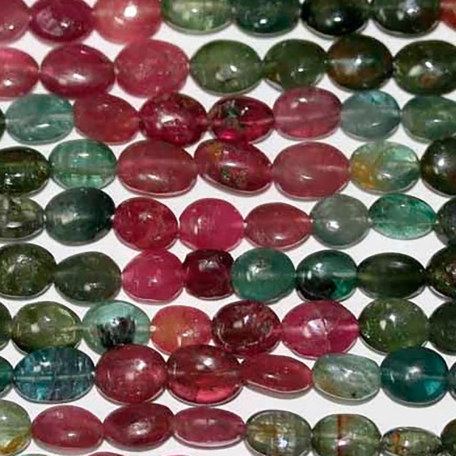 Cuentas ovaladas de turmalina St. de 40 cm (16"), 6 x 4 mm (aprox.), hilo de 40 cm.