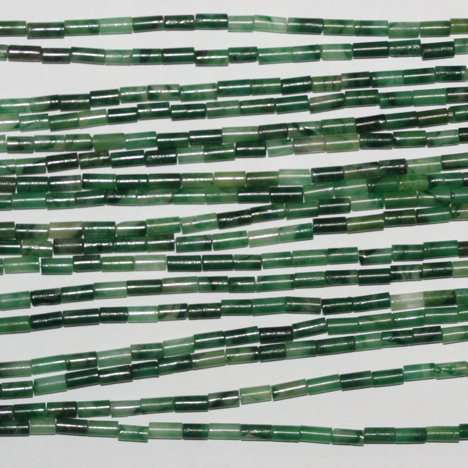 15" St Green Grenat Smooth Tube Beads 5x2mm.- Strand 39cm.