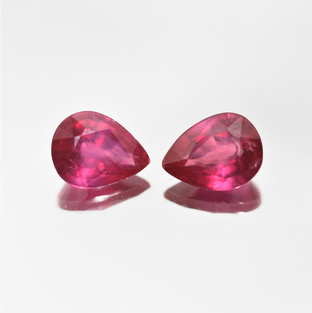 Lot de 2 gouttes rubis à facettes 6x8 mm - Traitement verre