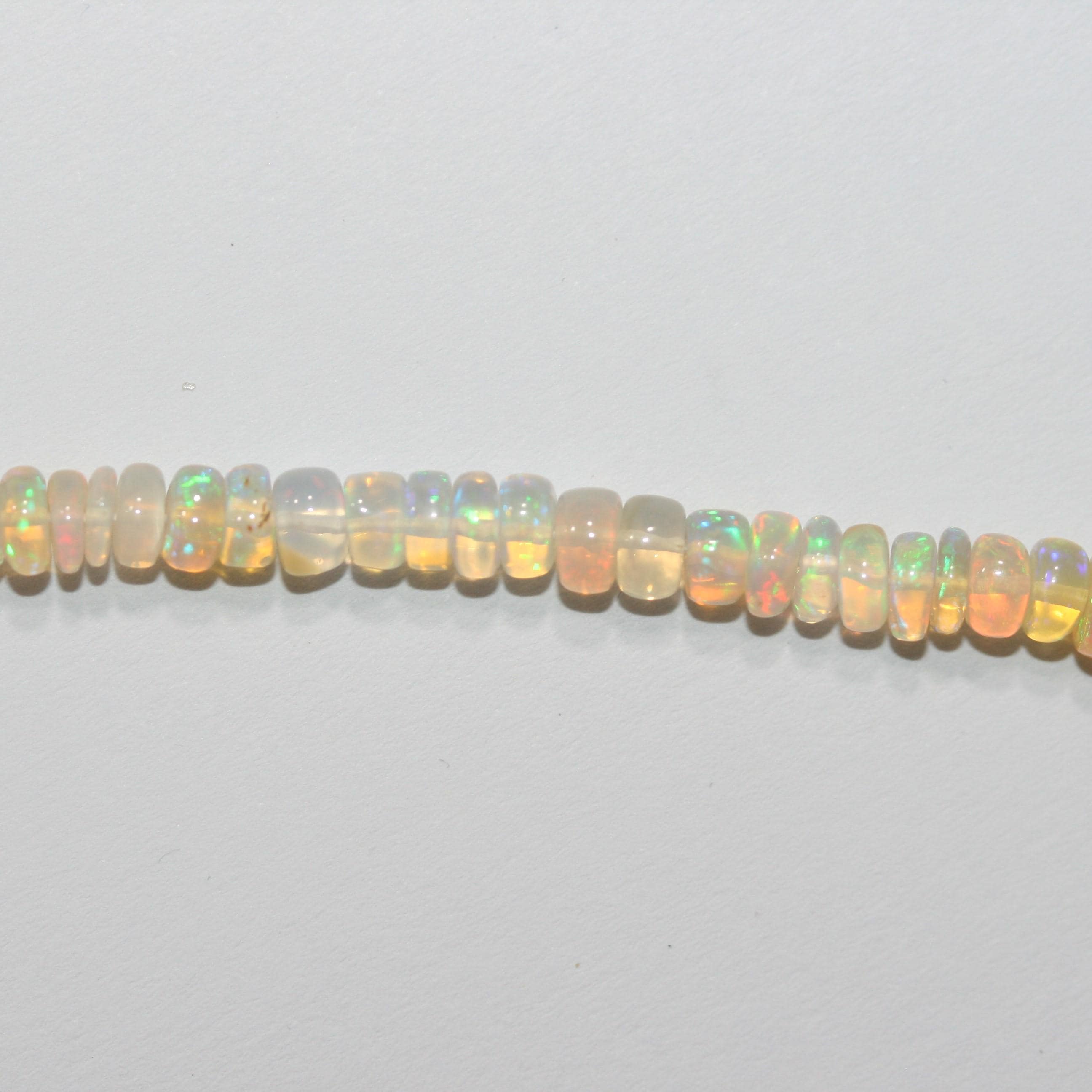 Cuentas redondas lisas de ópalo etíope de San Etiopía, 40 cm, 5 x 2 mm aprox. - Hilo de 40 cm - Artículo 10363