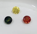 Lot de 3 saphirs ronds à facettes, vert, jaune et orange, de 3,6 à 3,8 mm. - Pierres précieuses en vrac - Prix de gros - Gemmes naturelles