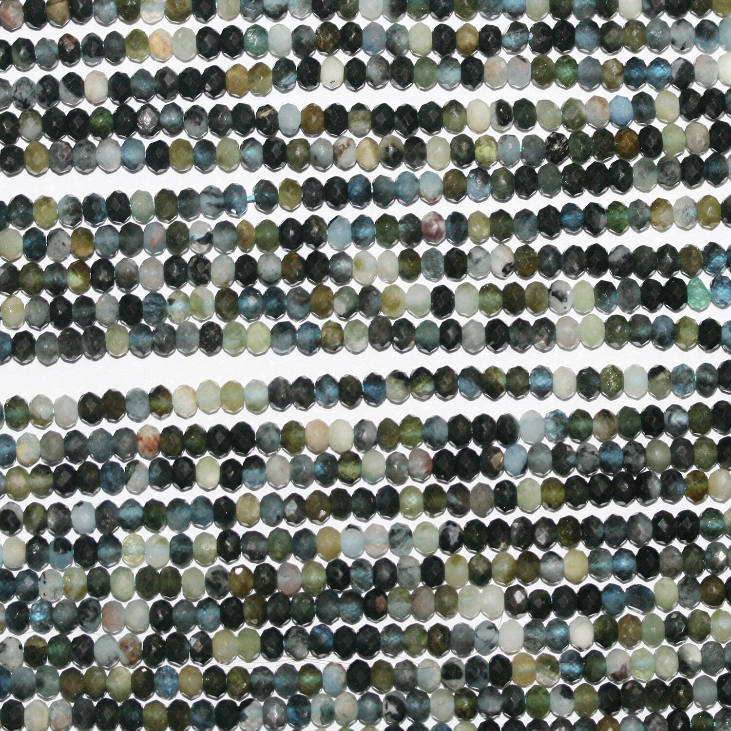 Perles rondelles à facettes en aigue-marine de 15 pouces, 4 x 3 mm. - Fil de 39 cm.