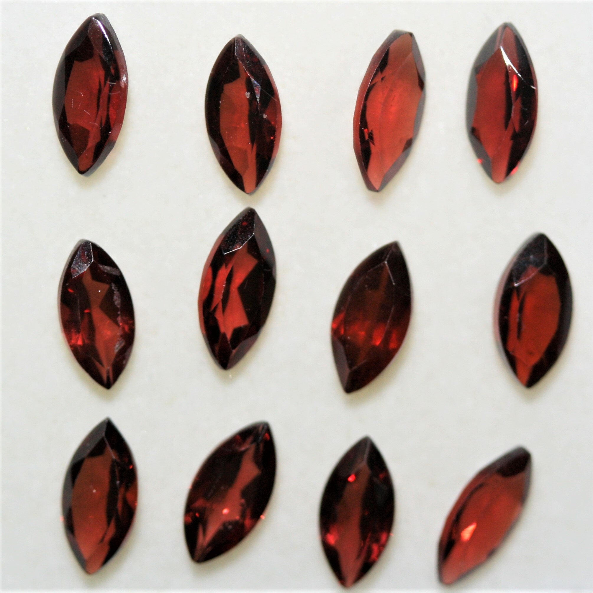 12 Pcs Lot of Faceted Marquis Garnet 8x4mm. (12 Pieces)