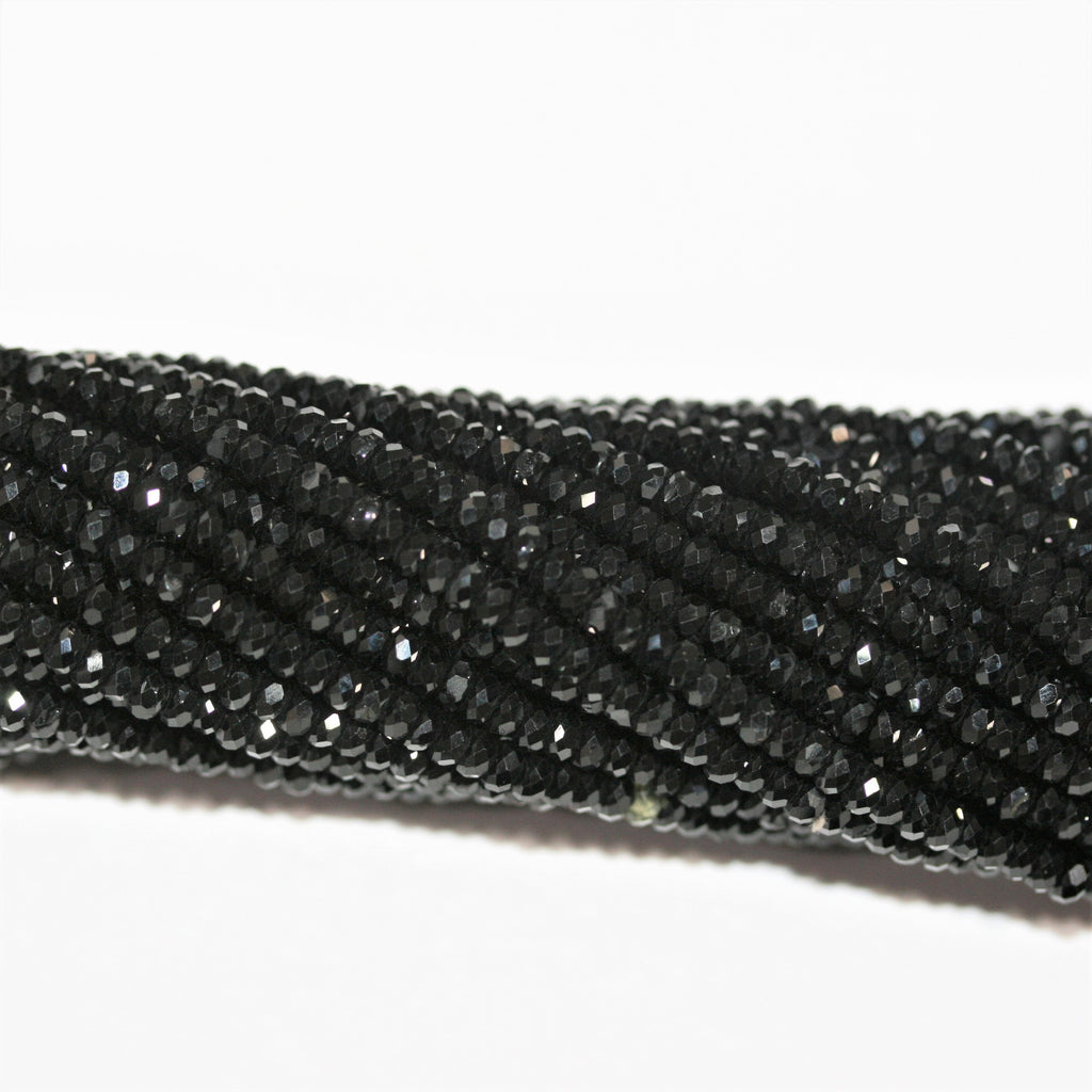 12" St Spinel Faceted Rondelle Beads 3x1,5mm.- Strand 32cm.
