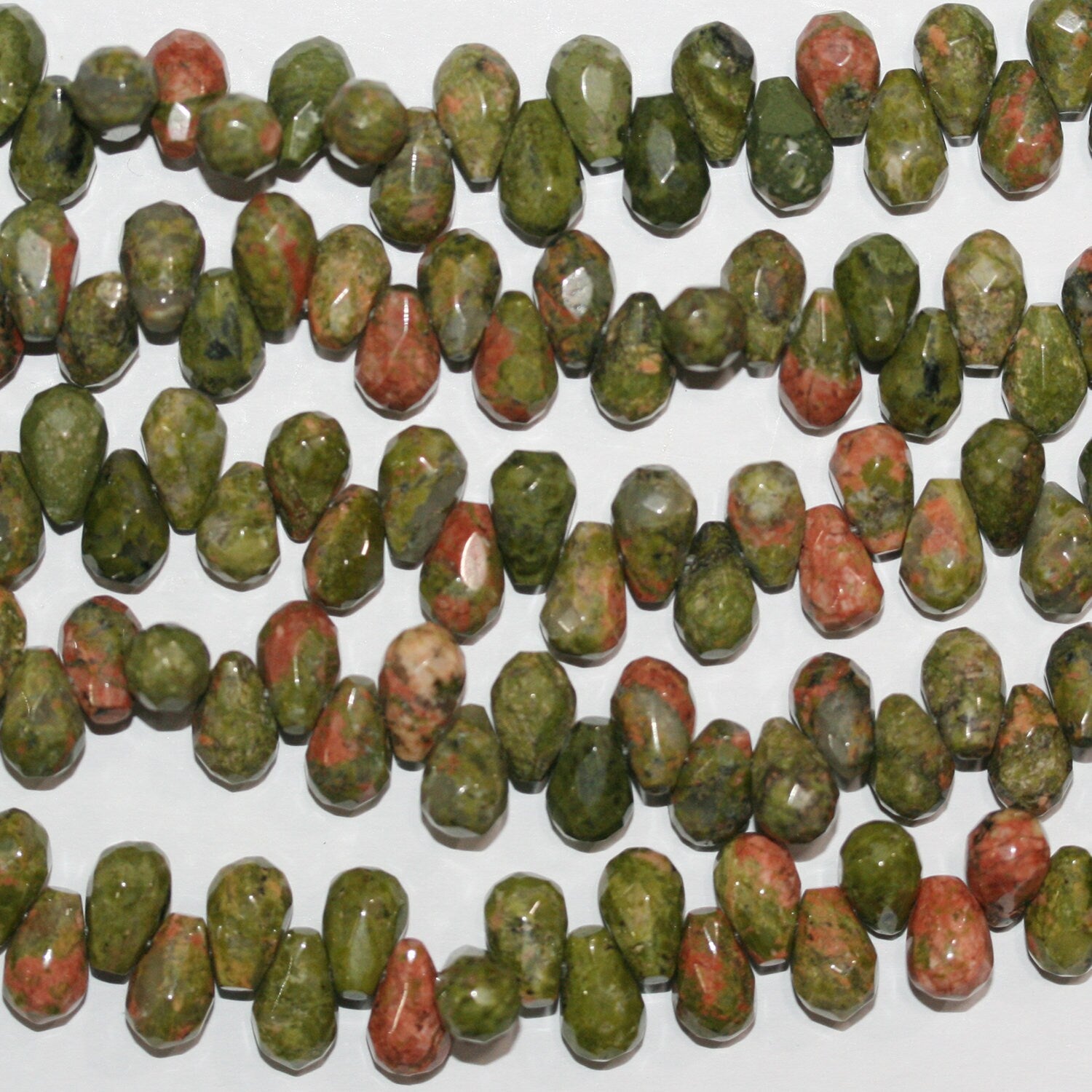 Cuentas facetadas de St Unakite de 7", 9 x 6 mm, hilo de 18 cm.