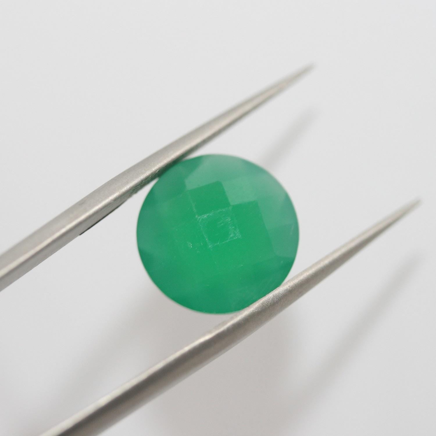 Lot de 2 pierres rondes à facettes en onix vert de 13 mm. - Pierres précieuses de qualité supérieure, vente en gros.