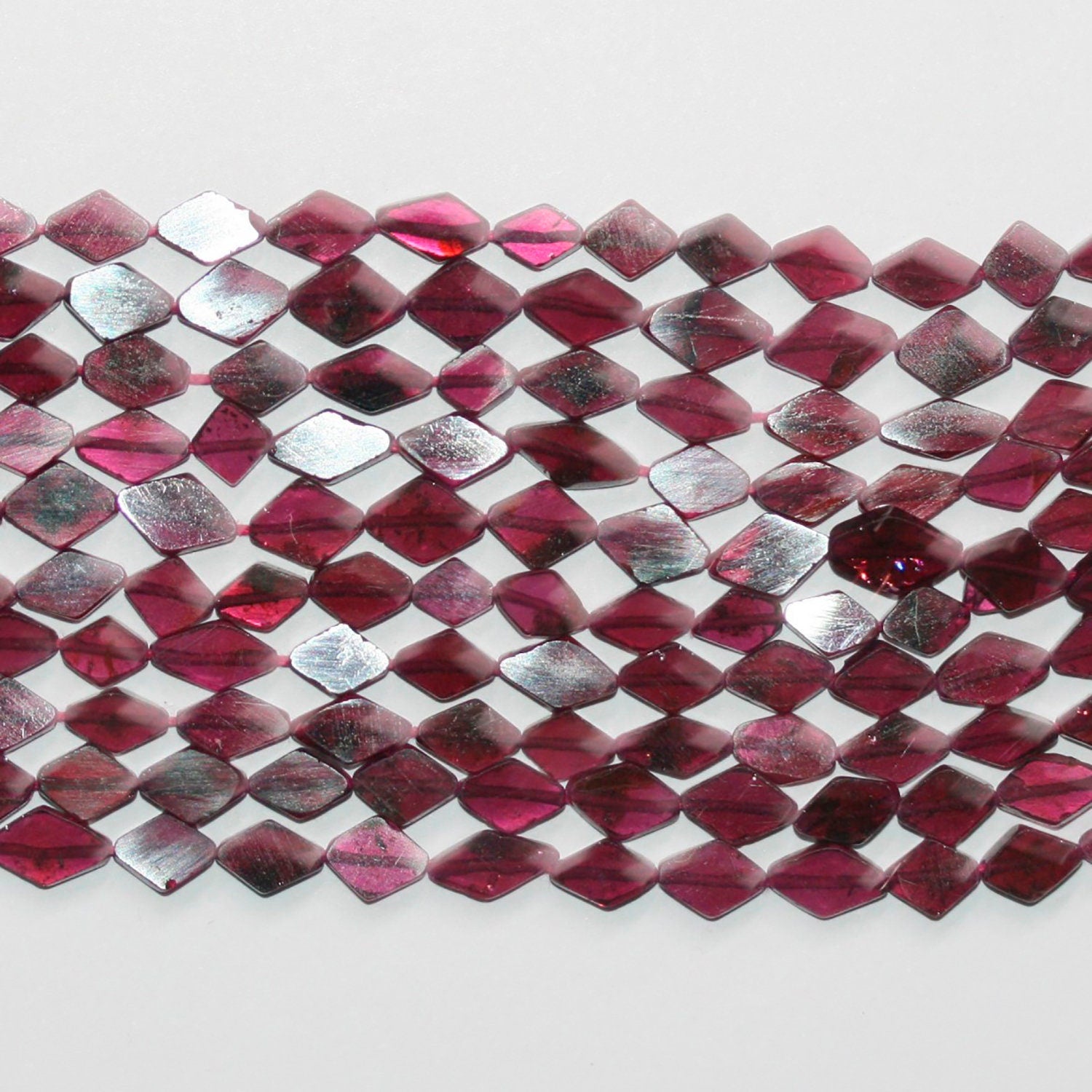 13" St Garnet Smooth Flat Diamond Beads 8x5mm.Approx.-Strand 35cm