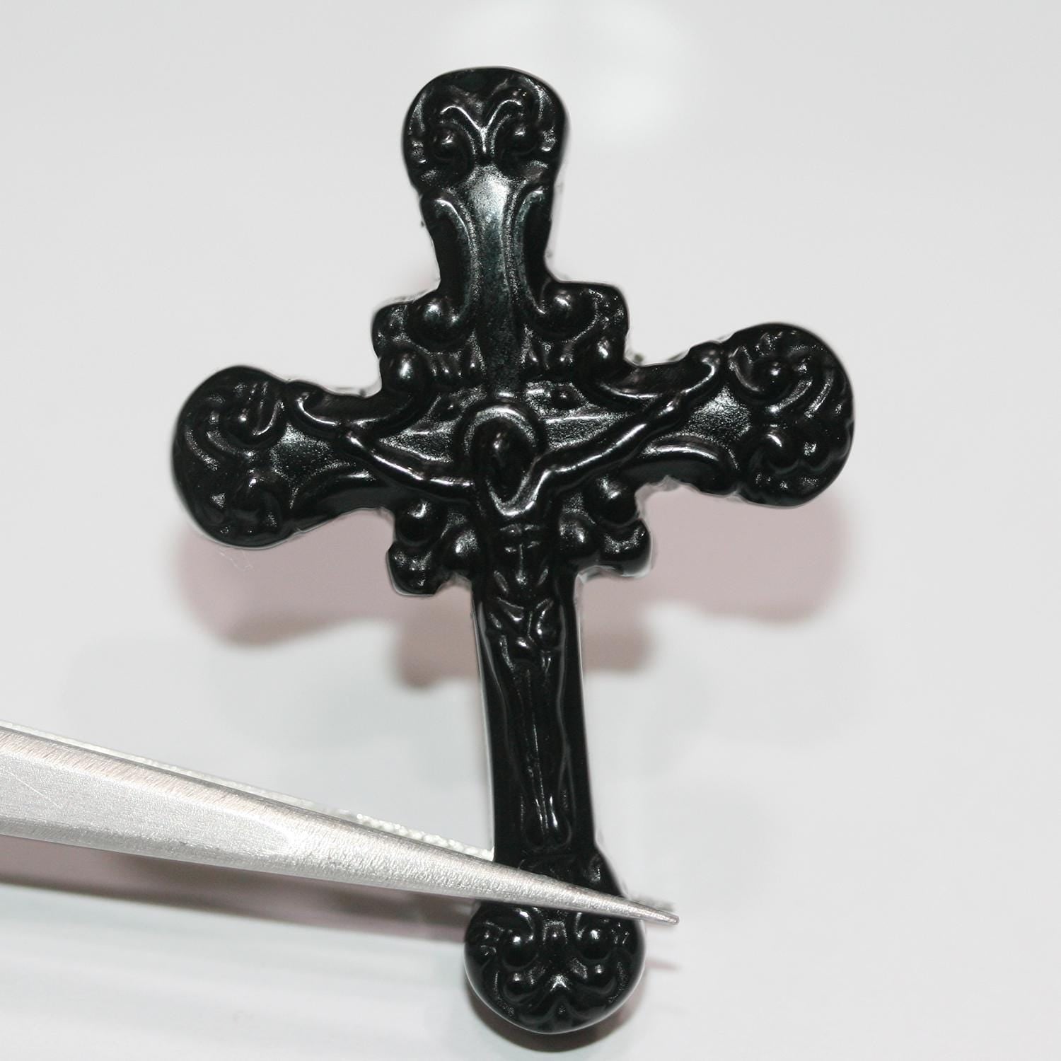 Pendentif croix sculptée en obsidienne 53x38mm