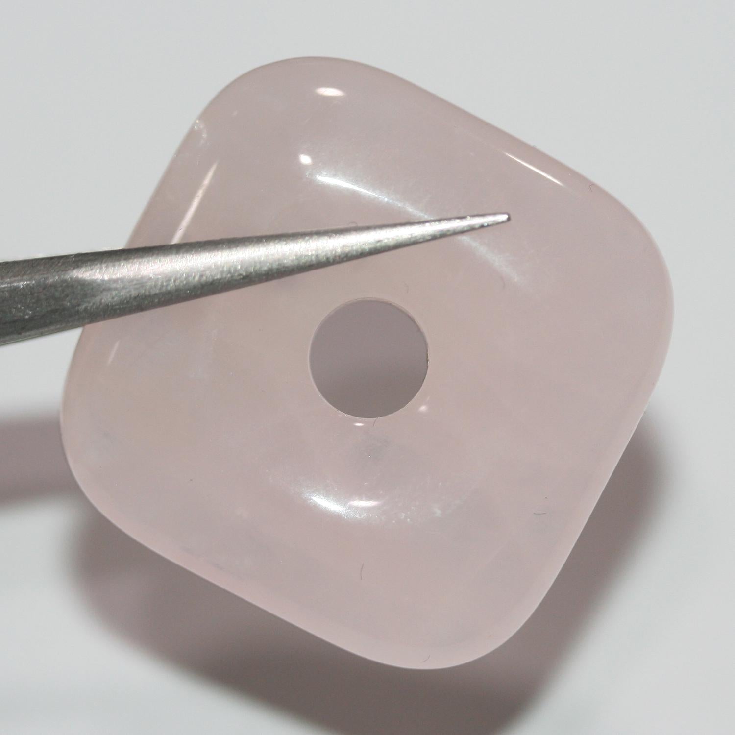 Pendentif carré lisse en quartz rose 30 mm