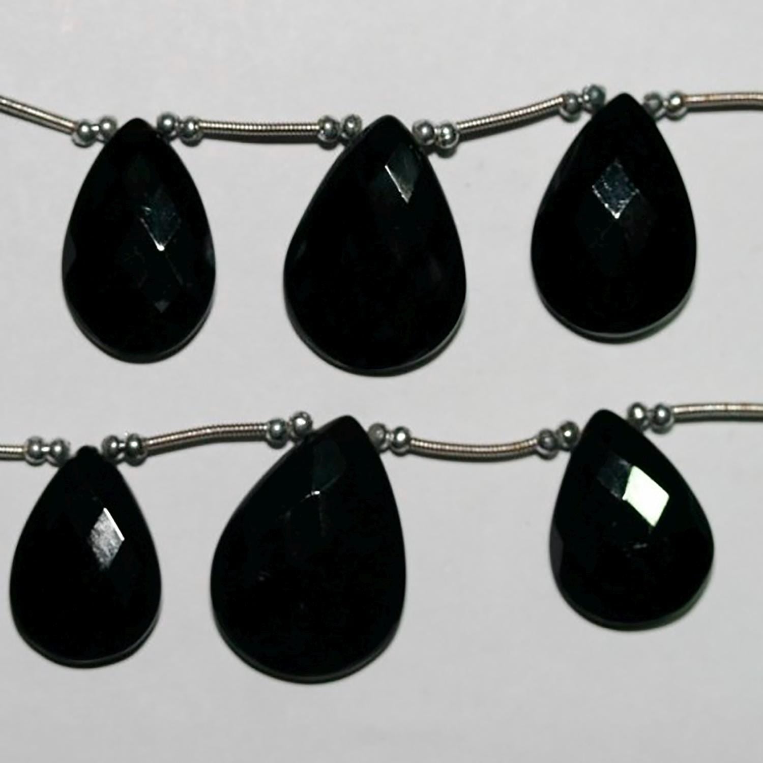 Cuentas de calcedonia negra graduadas y facetadas de 8" 18 x 13-27 x 17 mm - Aprox. - Hilo de 20 cm.