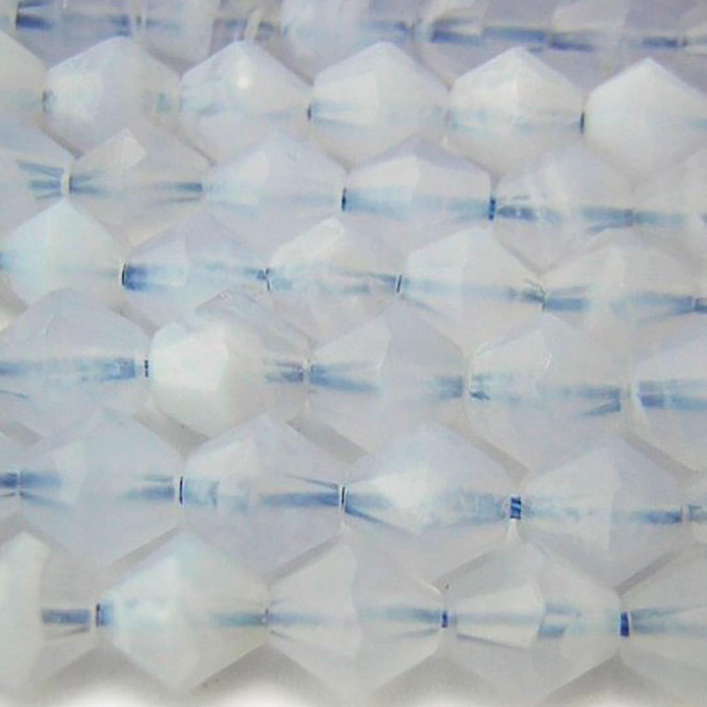 Perles cylindriques à facettes de 40 cm (16 pouces) en calchédoine, 6 mm de diamètre. Fil de 40 cm (40 pouces).