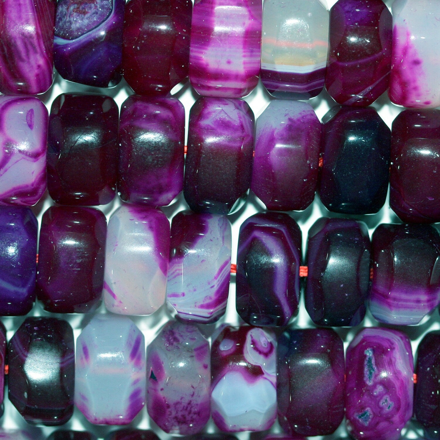 Perles rondelles à facettes en agate St Fuchsia 15" x 9 mm - Fil de 38 cm.