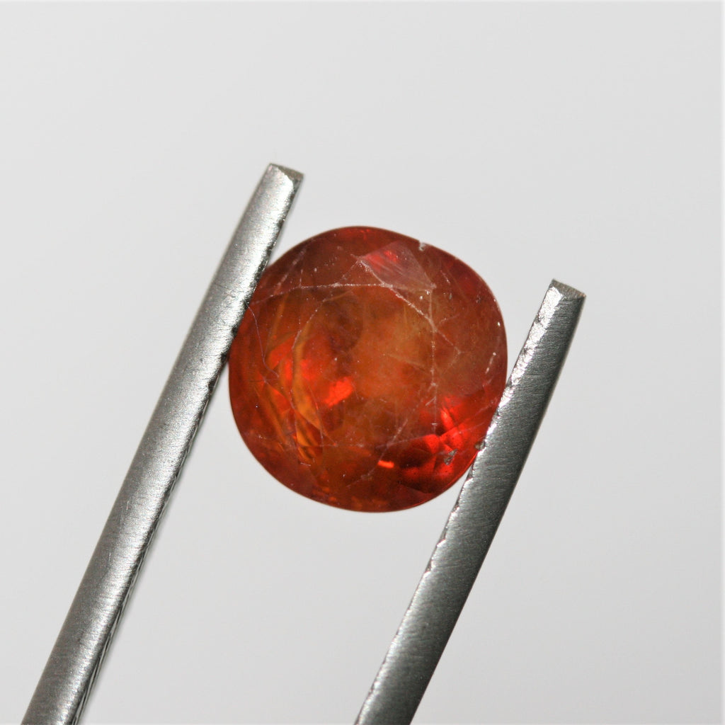 1 Pc Natural Top Orange Color Sapphire Oval Cut 8.5x8.1mm. (4.16ct.) - Wholesale Gemstones- Natural Stones For Jewelry