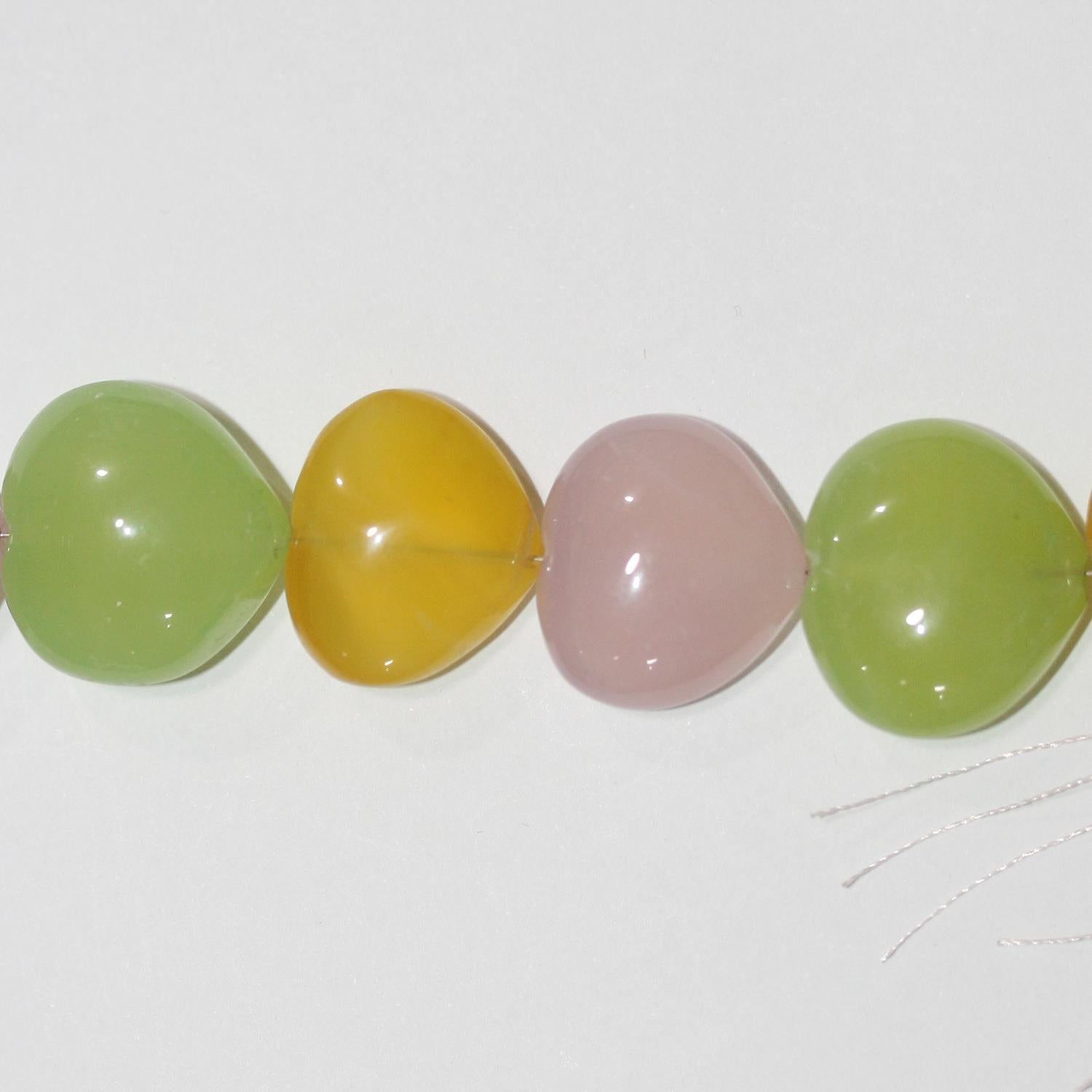 Cuentas de corazón liso de calcedonia multicolor de 7" St 19x20 mm. Aprox. - Hilo de 17 cm.