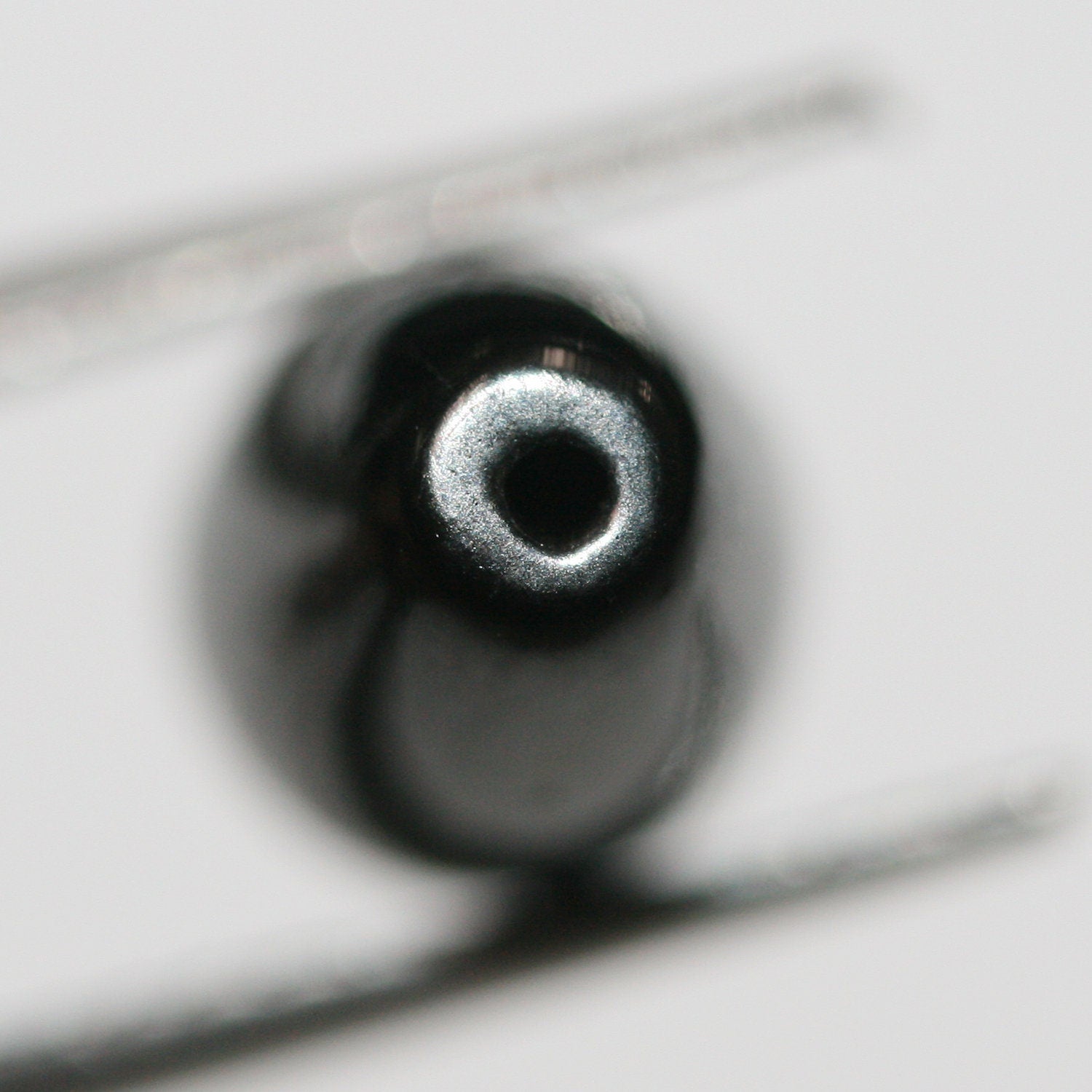 Lote de 4 piezas de aros lisos perforados a chorro, 15 x 8 mm (2 pares) - Artículo 1410