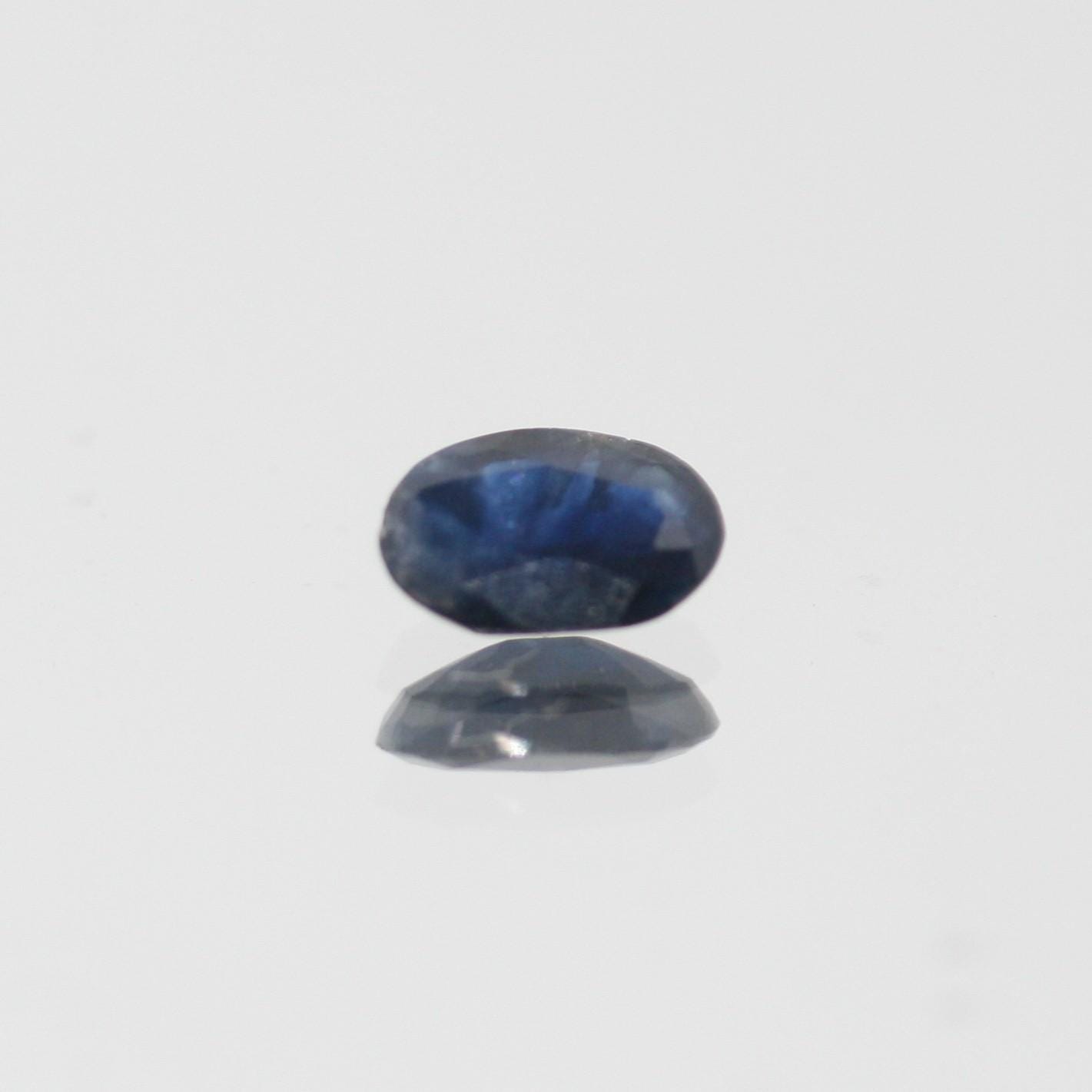 Lote de 8 zafiros azules facetados ovalados de 5 x 4 mm. (8 piezas)
