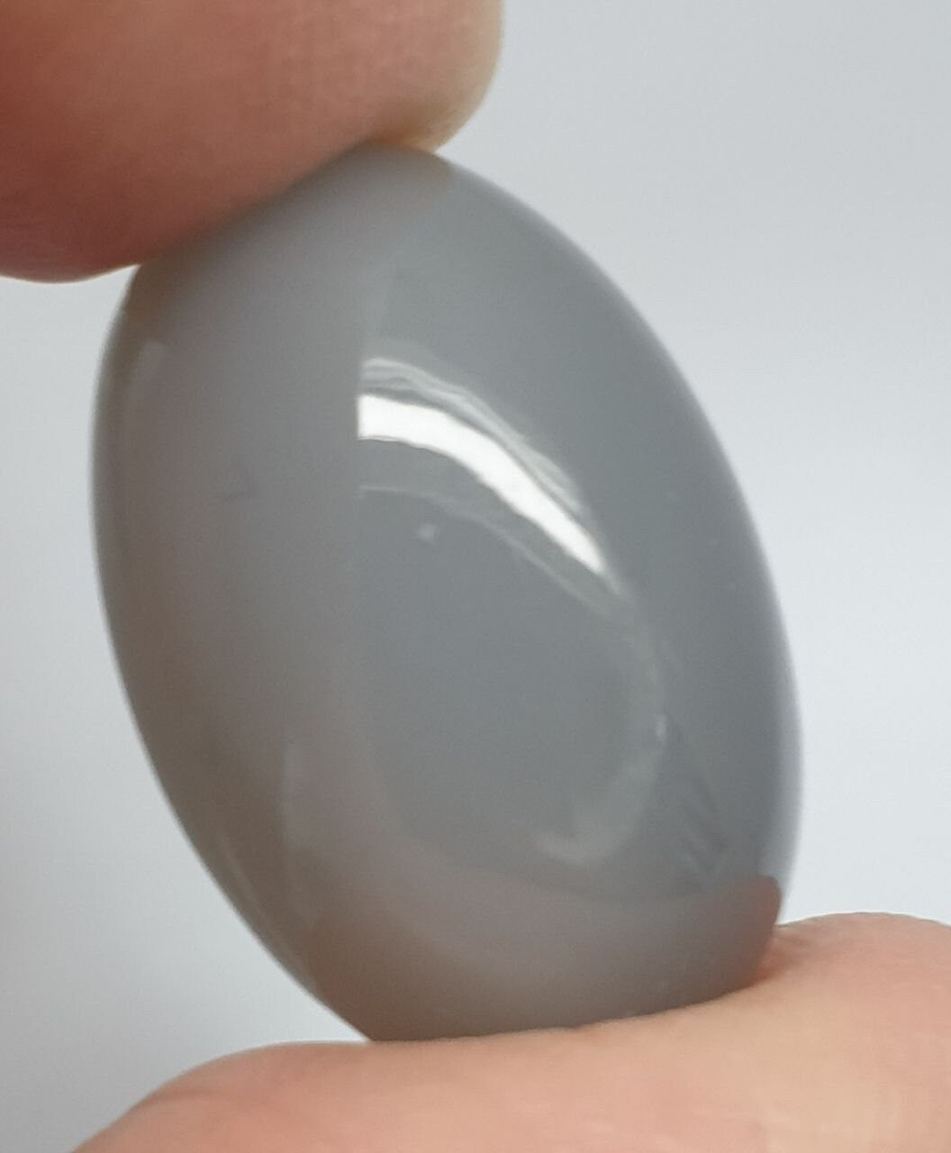 Big Gray Moonstone Oval Cabochon 25x13.3x11.3mm 31.76ct- Jewellery Making Supplier - Wholesale Prices- Fine Stones