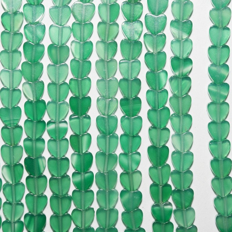 Cuentas de corazón lisas de ónix verde St. de 46 cm, 4-4,5 mm. Tira de 40 cm.